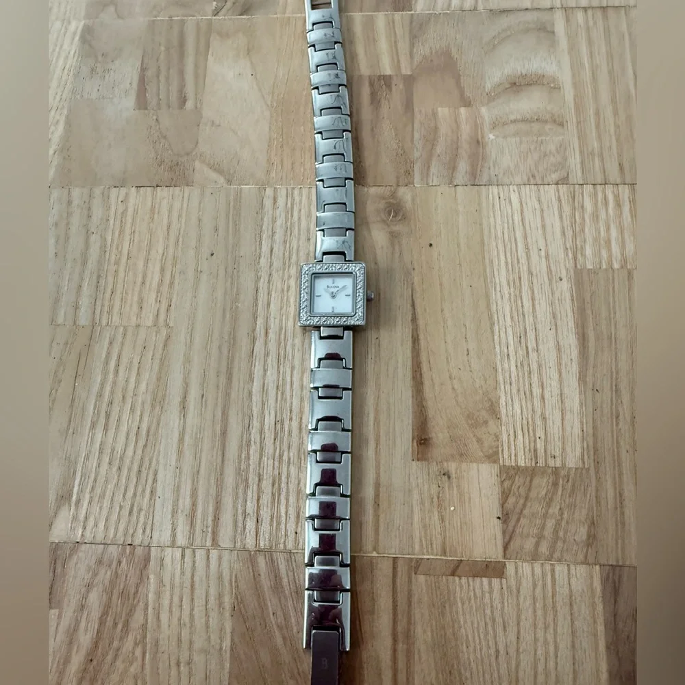 Dainty Bulova ladies square silver tone watch NEW BATTERY